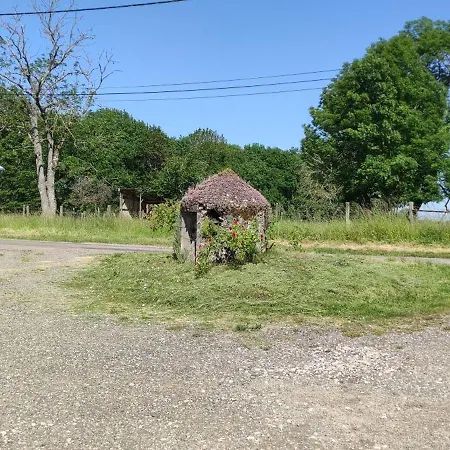 Tatil Evi La maison est dans le pré *